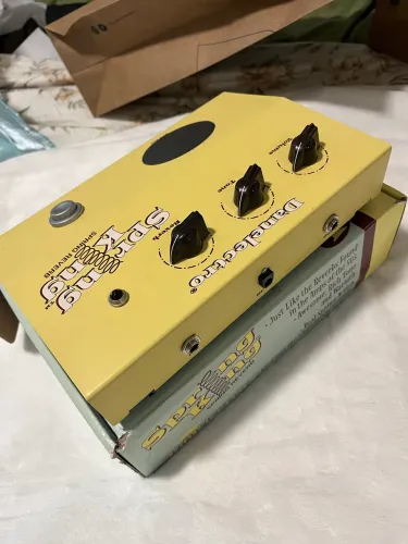 Danelectro Spring King reverb de mola
