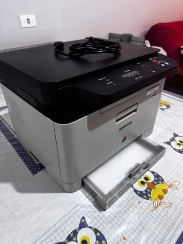 Impressora Laser Samsung Clx-3305w  Retirar Peças- 4 toners novos 100%
