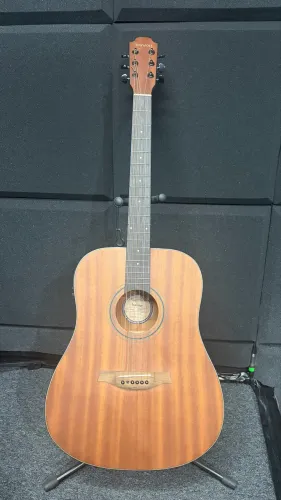 Violão Benson elétrico 