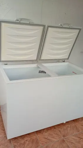 Vendo Freezer 411 Litros novo R$2.800