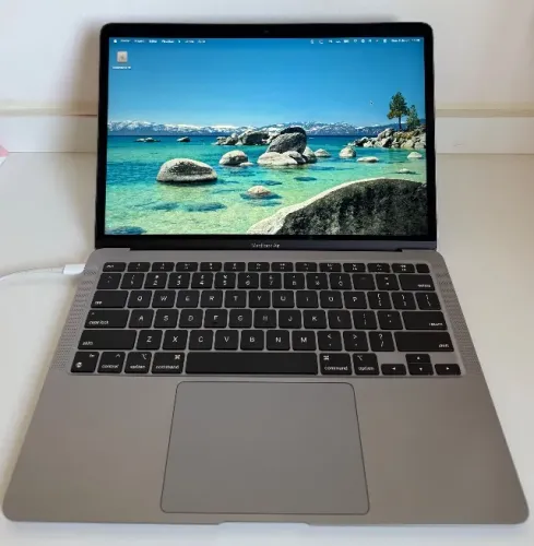 MacBook Air 13"