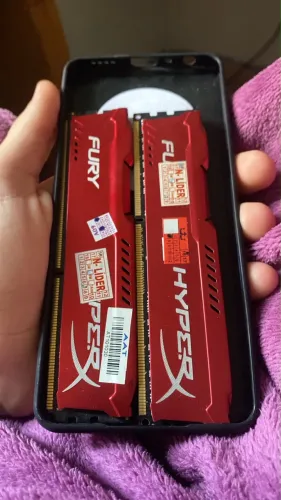 Memória kingston modelo HX318C10FB/8 2 pentes de 8GB DDR 3 1866 mhz
