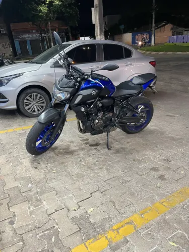 Vende-se mt 07 foguetão zero