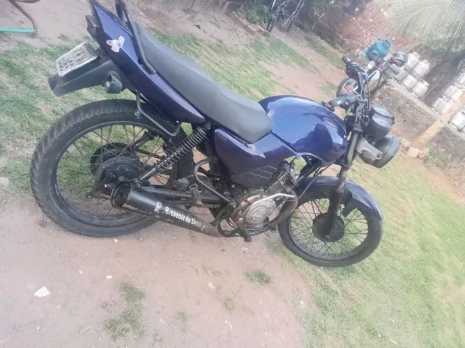 Vendo moto yamaha 125 de leilão
