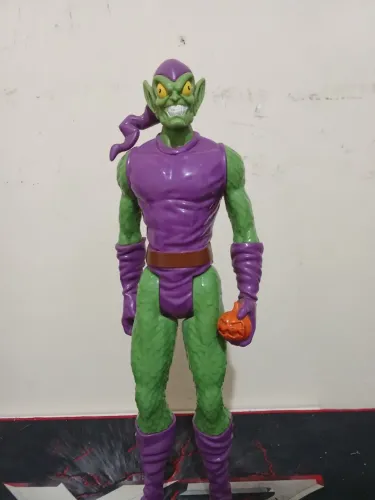 Boneco Duende Verde Marvel 30 cm