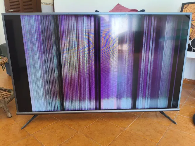 Carcaça TV TCL 50"