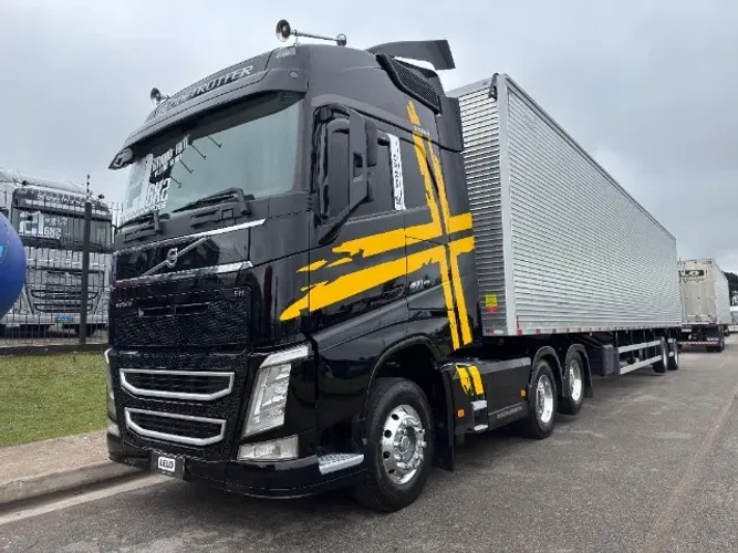 Volvo FH 460 6x2 Ano 2021 Teto Alto Euro 5 Plano Ouro Baú 2 Eixos Nostra Ano 2026 0km