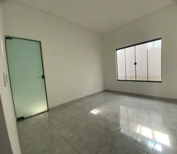 VENDO 2 QUARTOS SENDO 1 SUÍTE LOCALIZADO NO SETOR VILA ITATIAIA