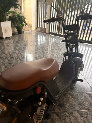 Vendo moto elétrica semi nova