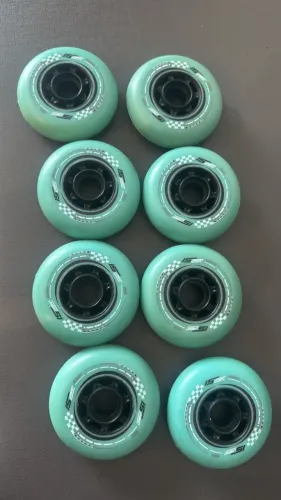 8 rodas novas 80mm IS