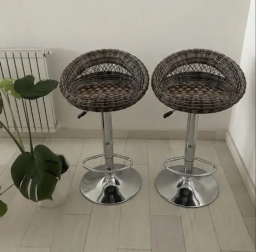 Par de banquetas fibra sintética pneumática pés cromado