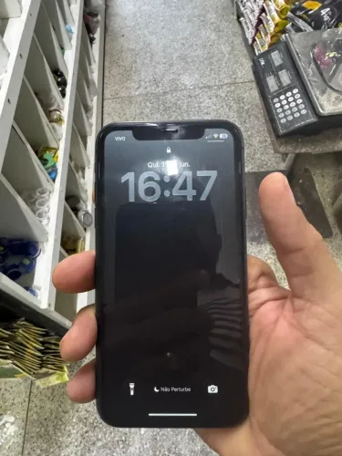 iPhone 11 64 giga todo original nada a fazer