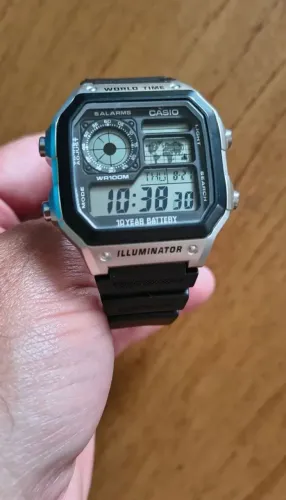 Relógio Casio world Royale 