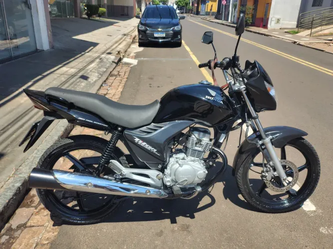 Titan 150 esi