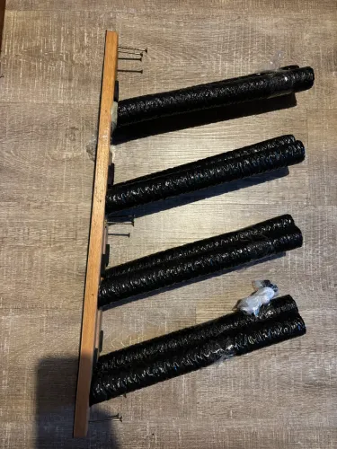 Rack inclinado de parede para 4 pranchas 