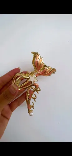 Piranha de cabelo linda