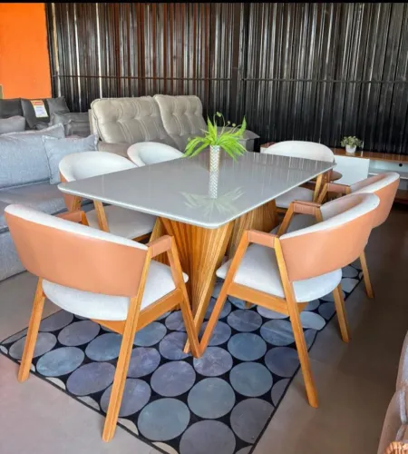Mesa de jantar madeira maciça com 6 cadeiras