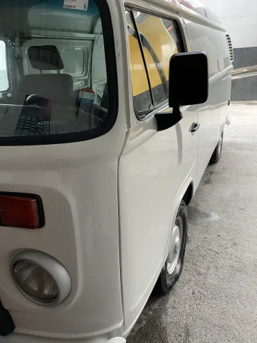 Volkswagen Kombi Furgão 1.4 MI Total Flex 8V 2013