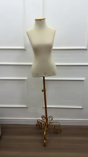 VENDO BUSTO FEMININO