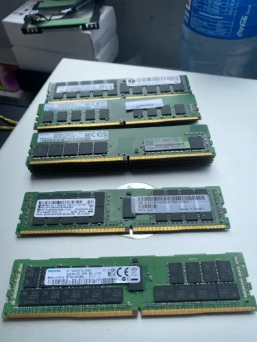 LOTE MEMÓRIA ECC ddr4 - 11 unidades 
