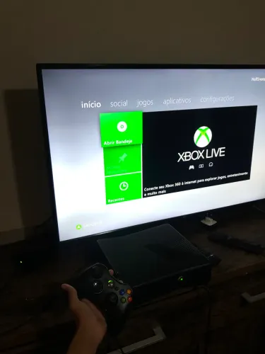 Xbox 360 Slim Desbloqueado ? Roda CD Original e Paralelo + 1 Controle Original + Kinect