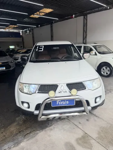 Mitsubishi L200 Triton HPE 3.5 CD V6 24V Flex Aut. 2013
