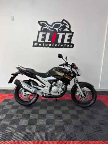 FAZER YS 250 2011 PRETA 