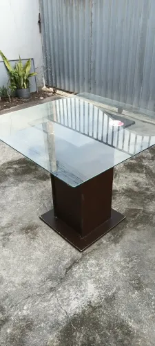 Mesa tampa em vidro