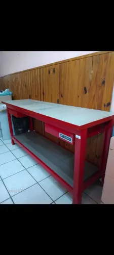 2 MESAS (bancada) E COLMEIA (prateleiras)