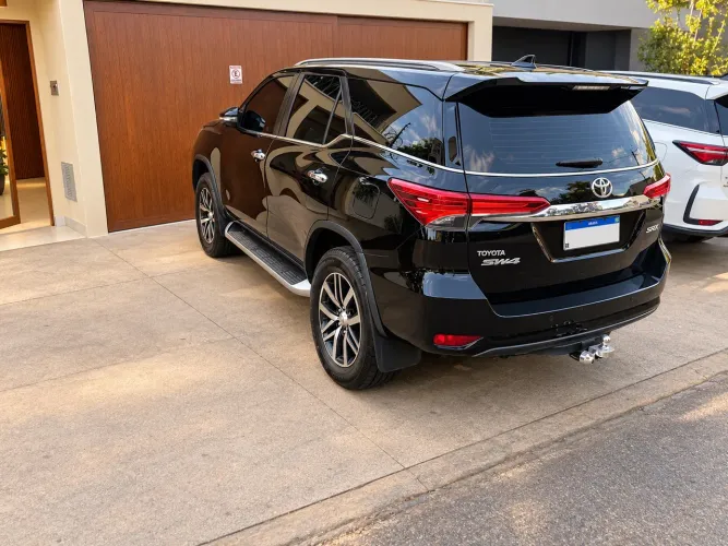 Toyota Hilux SW4 SRX 4X4 2.8 TDI 16V Dies. Aut. 2019