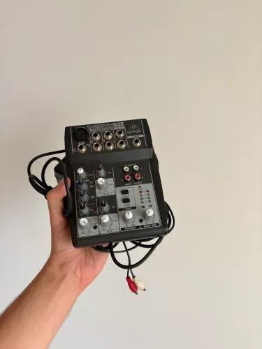 MESA DE SOM P PODCAST BEHRINGER XENYX 5 CANAIS