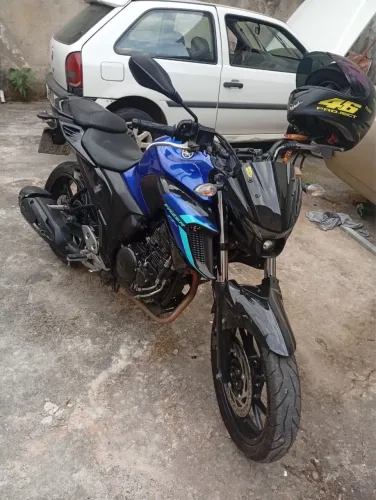 Vendo moto barato