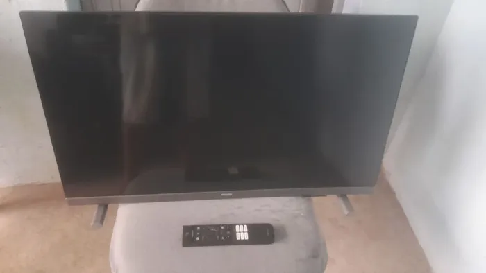 TV Philips 32 smart peças.