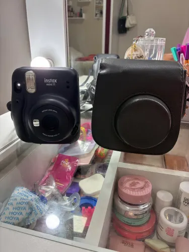 Instax Mini 11 + 5 Filmes + Capa de Proteção | Estado de Nova