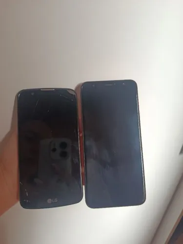 Celular com defeito