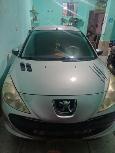 Peugeot 207 XR Sport 1.4 Flex 8V 5P 2010