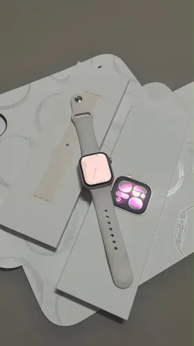 Apple Watch Series 11 (42mm) - Rose Gold / Estelar - 5 Meses de Uso - Parcelo em até 12x!