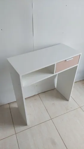 Mesa manicure- multiuso em Mdf com gaveta 