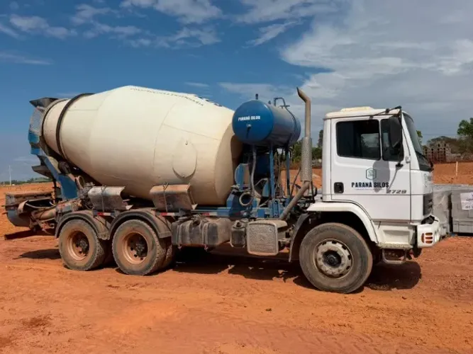 VENDE-SE - MERCEDES-BENZ ATRON 2729 B 6X4 BETONEIRA + BOMBA DE CONCRETO CONVICTA 1003