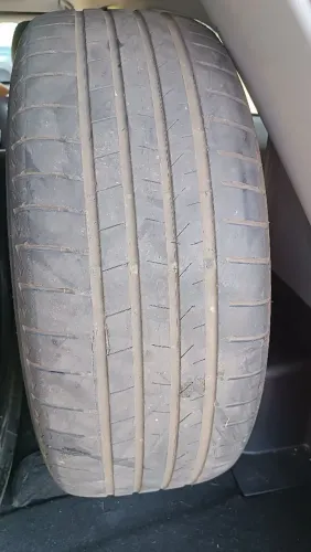 Pneu 235/55/18 Bridgestone Turanza