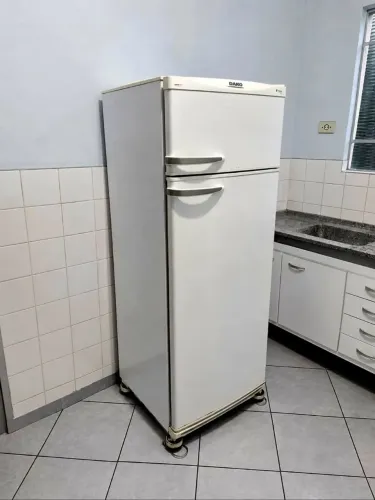 Geladeira Dako 2 Portas - Usada, Funcionando Perfeitamente