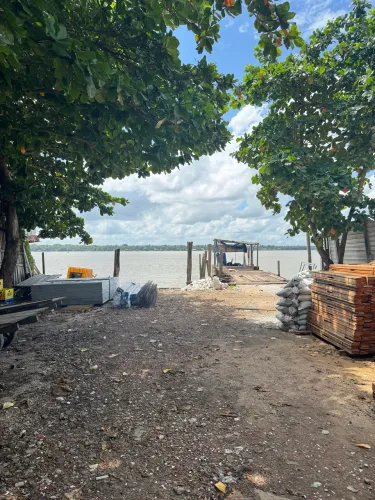 Porto na Bernardo Sayão em frente ao Combu