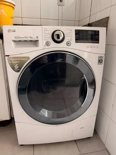 Vendo máquina lava e seca