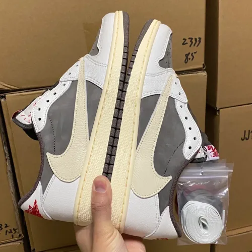 Air Jordan 1 x Travis Scott