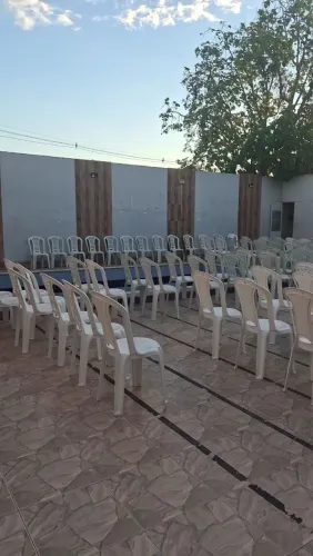 Aluguel de mesa e cadeiras