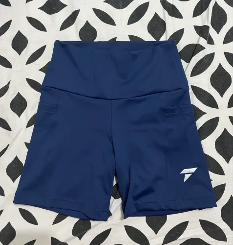 Short academia feminino