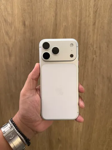 IPHONE 17 PRO MAX 256GB SEMINOVO COM GARANTIA, LOJA NO RIOMAR. 