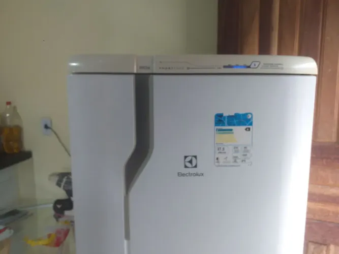 FROST FREE ELECTROLUX