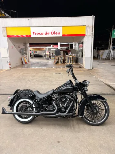 Harley-Davidson Heritage 2021 Chicano/Vicla