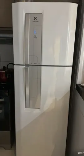 Geladeira Electrolux 382L